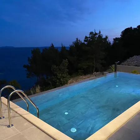 White House * Blato (Korcula)