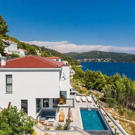 White House * Blato (Korcula)